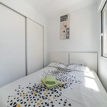 Villa Sunny With Private Pool *