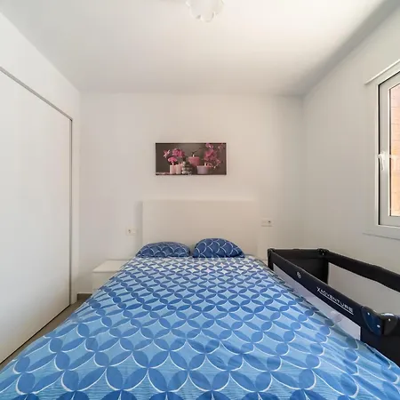 Villa Sunny With Private Pool *